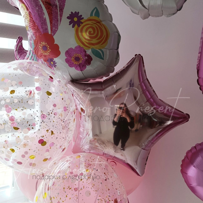 Фонтан с единорогом и цифра